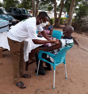 Some media practitioners in Sunyani have been vaccinated