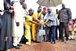 Vice President Mahamudu Bawumia joined by MTN Ghana CEO to performing the groundbreaking