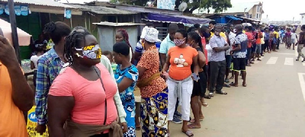 Voters queue to register their names