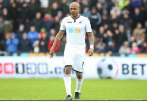 Andre Ayew    Neeww