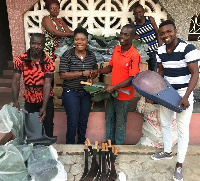 Rachel Appoh presenting the items to the group