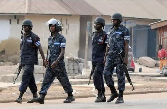 Police have mounted a search to apprehend the six Nigeriens