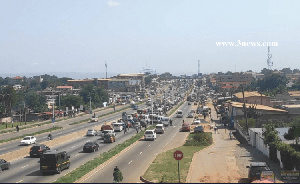 Gridlock around Madina as hundreds begun fleeing Accra ahead of Monday's partial lockdown in parts o