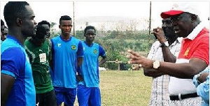 Asantehene addresses Kotoko players at training