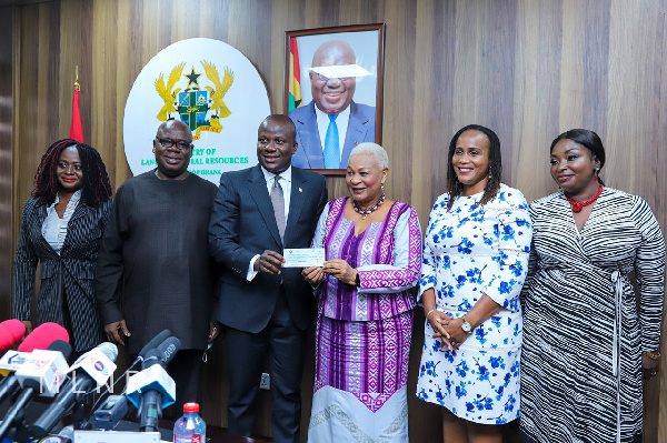 Officials of Lands Ministry and Apiate Support Fund in a group photo