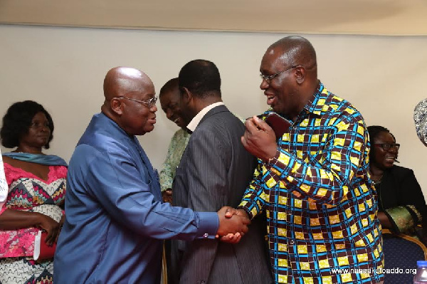 Nana Addo Dankwa Akufo-Addo interacts with leadership of the TUC.