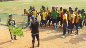 Coach Keni issuing out instructions to the players at the training grounds