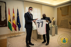 President Nana Akufo-Addo receiving the jersey