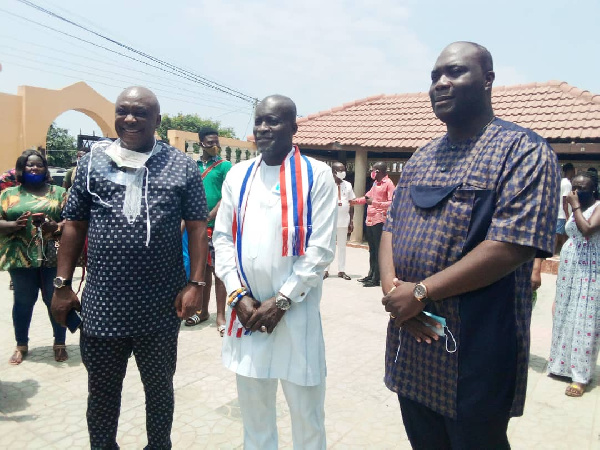 Titus Glover led a high powered delegation to the Tema Traditional Council to beg for forgiveness