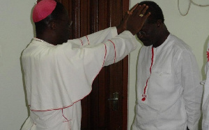 Dr Papa Kwesi Nduom prays to become the next president of Ghana