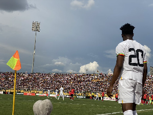 Mohammed Kudus Takes A Black Stars Corner Kick.jpeg