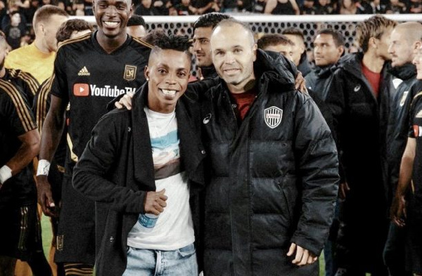 Latif Blessing had the pleasure of meeting Iniesta during a friendly game