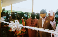 Otumfuo Osei Tutu II commissioning the project with other dignitaries