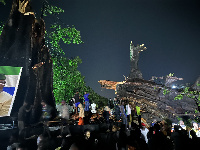 Hundreds gathered around the iconic tree in photos shared on social media