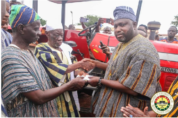 The donation was made at the Tolon Naa's palace