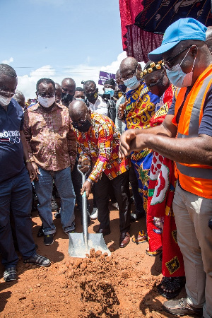 President Nana Akuffo - Addo cutting sod for the construction of the road