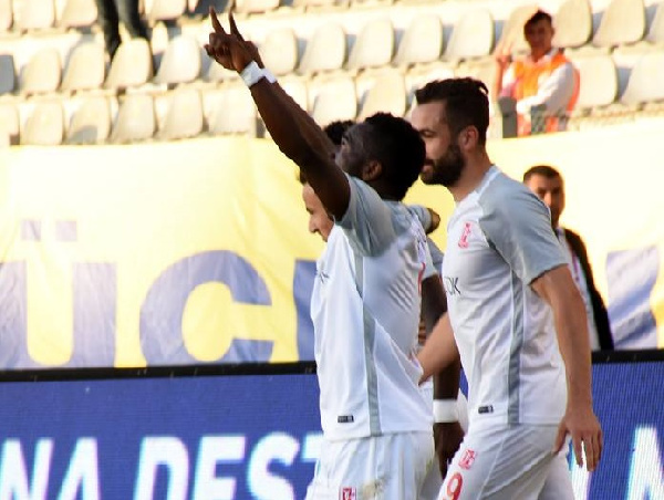 Otoo celebrates his second goal against Kardemir Karabukspor