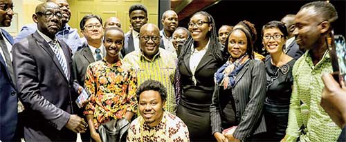 President Akufo-Addo with a section of the Ghanaian community in Rwanda