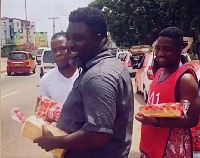 Ghanaian rapper Edem and producer Da Hammer were spotted on the streets of Accra selling A1 bread