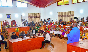 Dr. Mahamudu Bawumia addressing the Central Regional House of Chiefs