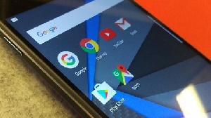 An android phone displaying icons