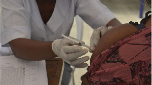 Nigeria dey among African kontris wey dey struggle to vaccinate dia population as jabs no dey