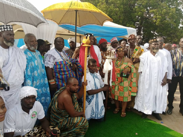 La-Leshie Mantse Nii Tettey Ofro Osro I with some elders