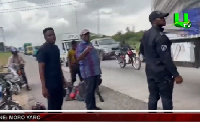 Kwasi Amoako Atta, Minister of Roads and Highways (middle) at the scene of the accident