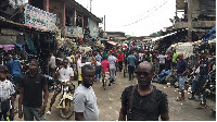 Traders for di market bin clash wit pipo believed to be sojas na so di authorities close di market