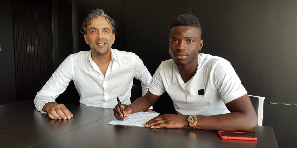 Wakaso has signed a new two-year contract extension with Vitoria Guimaraes