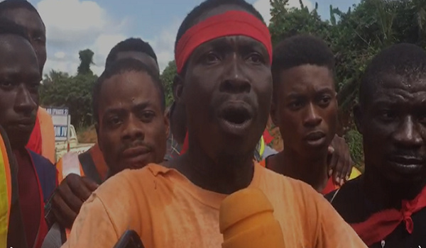 The angry road workers blocked roads to prevent commuters from passing