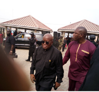 President, Nana Addo-Dankwa Akuffo Addo (l) was joined by other members of the party