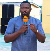 John Dumelo