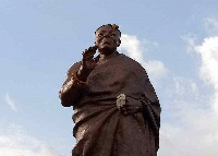 Statue of the Asantehene Otumfuo Osei Tutu II