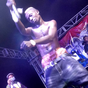 PatapaaOnStage.jpeg