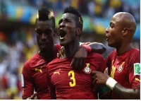 Asamoah Gyan [Middle]