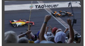 Jose Newgarden (car number two) chased down Pato O'Ward on the final lap to triumph