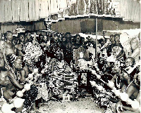 Otumfuo Agyemang Prempeh II sitting in state next to the Golden Stool. Pic: Asante Nation/Facebook