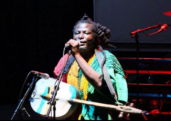 King Ayisoba performing at Batakari Night