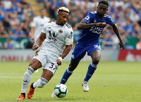 Wilfred Ndidi in a battle with Adama for the ball