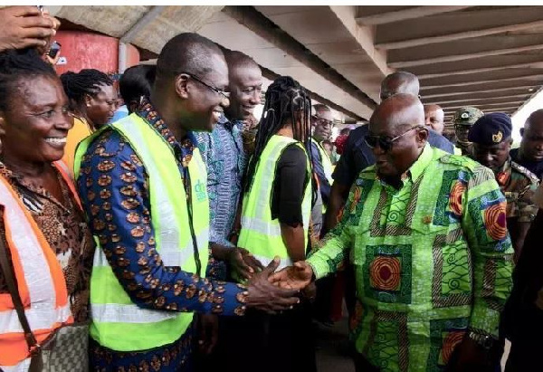 Akufo-Addo with officials from Dredge Masters Ltd