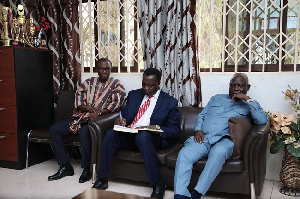 Dr. Yaw Osei Adutwum (middle)