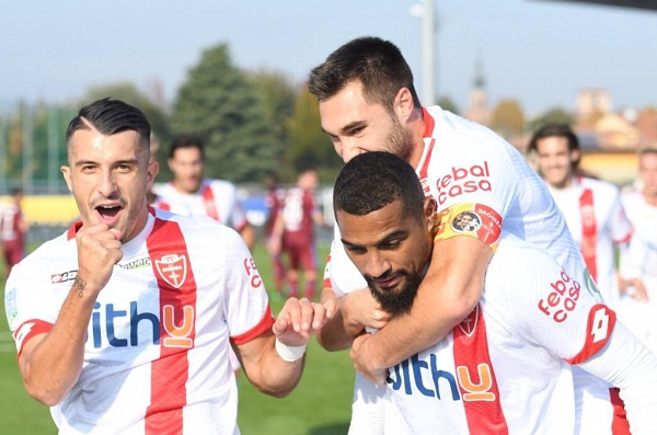 Kevin and his teammates celebrate his goals