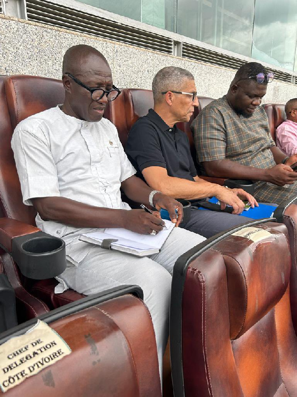 From L-R: Didi Dramani, Chris Hughton and Ameenu Shadow