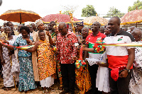 President Mahama cutting the tape to inaugurate the school