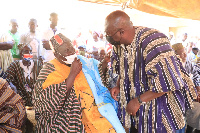 Vice President Dr Mahamudu Bawumia pays respects to Nasimong Laar Haruna II, Chief of Gbankoni