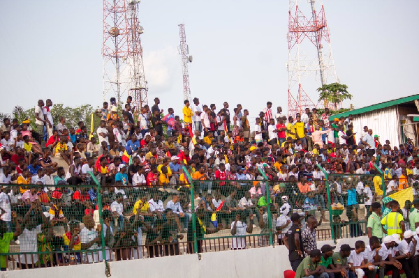 The was heavy attendance at the Dun's Park on Saturday