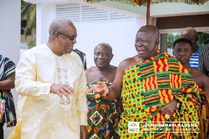 Former President, John Dramani Mahama with Asantehene Otumfuo Osei Tutu II