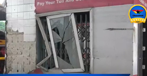 A picture of how one of the tollbooth looks