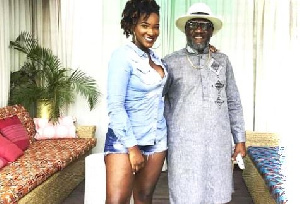 Late Ebony Reigns with her father